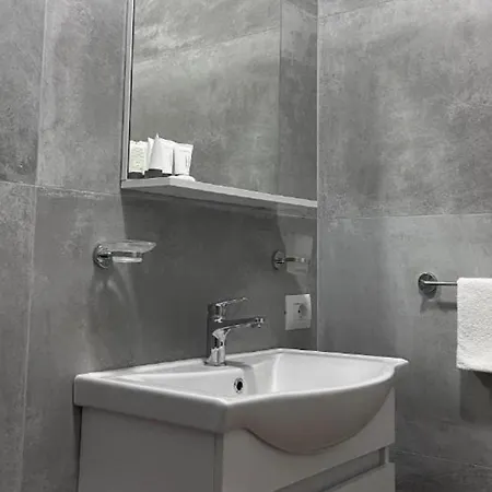 Bitaj Hotel